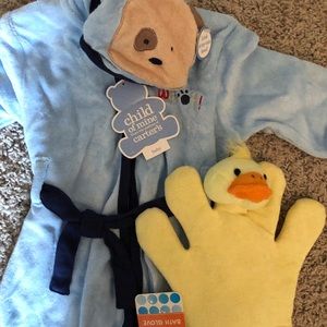 NWT Baby Bath Robe & Ducky Bath Mit